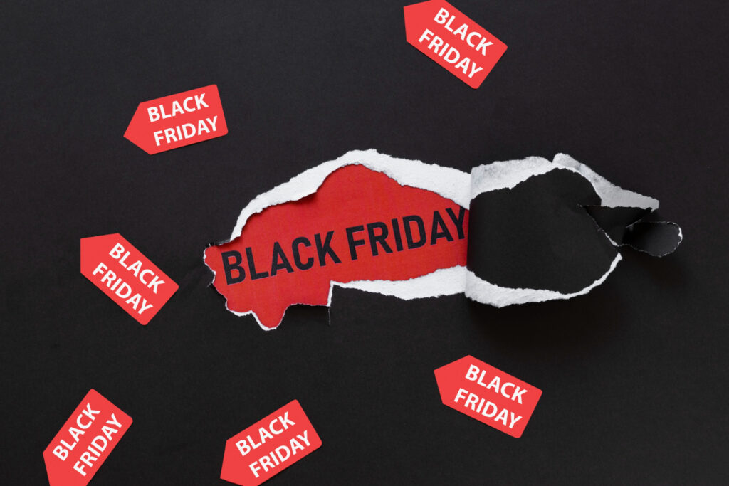 Black Friday – 20 pomysłów na temat maila, które podniosą Twój Open Rate Black Friday - 20 pomysłów na temat maila, które podniosą Twój Open Rate - 0braz autorstwa freepik