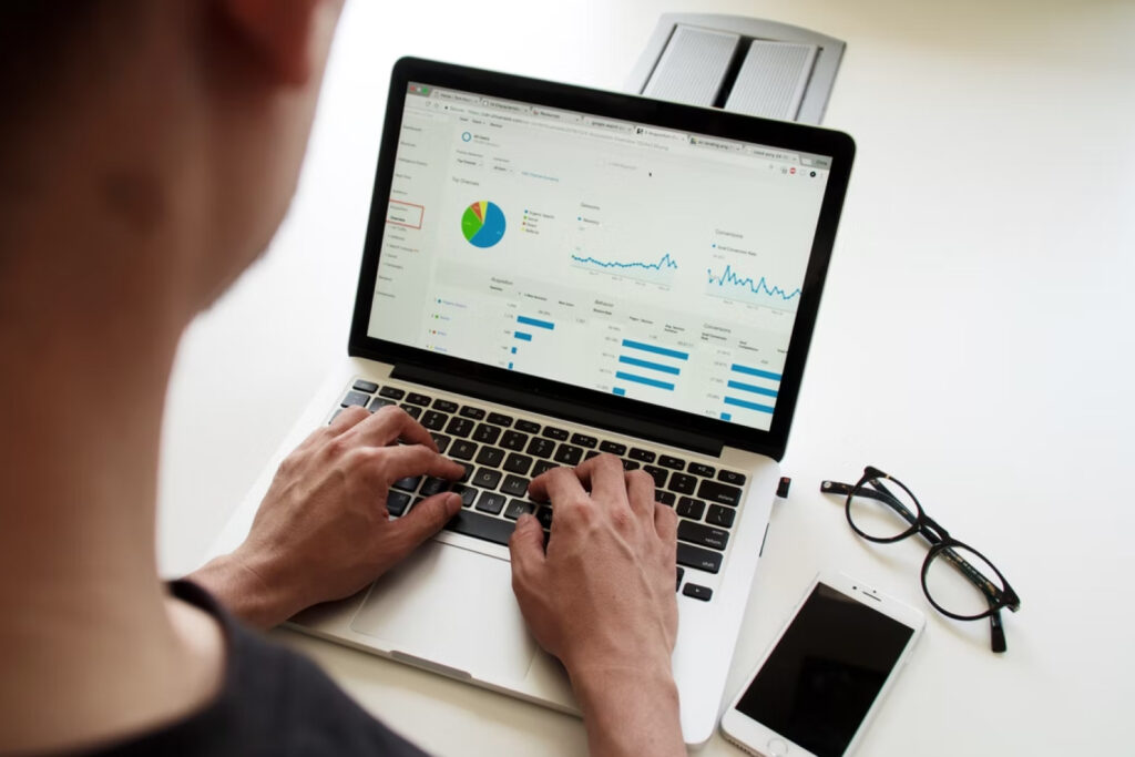 Email marketing – kompletny przewodnik Jak mierzyć efektywność email marketingu_ Krótka rozprawka o konwersjach