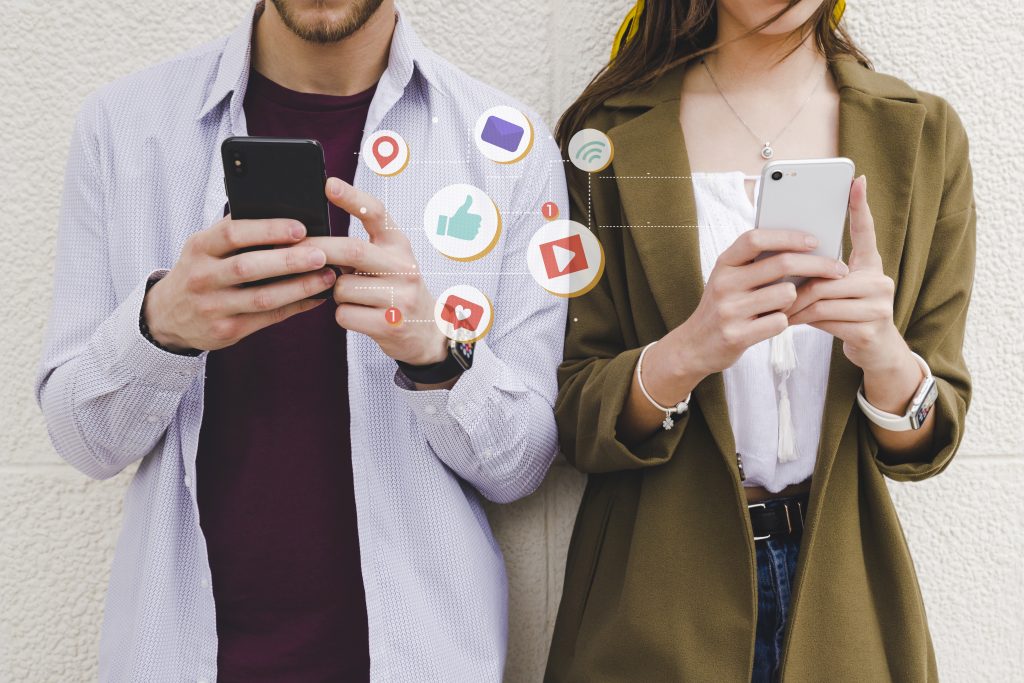 Marketing w internecie. Zwiększ sprzedaż i rozpoznawalność Twojej marki Marketing w Internecie Social Media Marketing