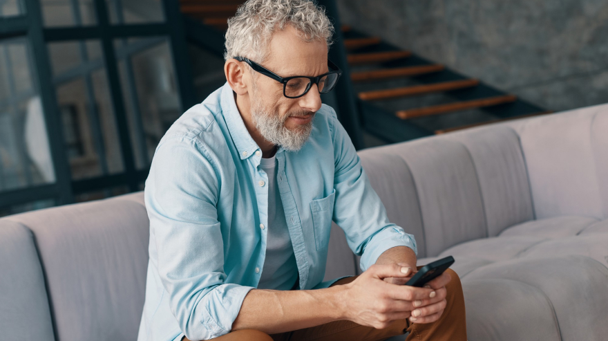 Wysyłka masowa SMS - jak wybrać narzędzie i przeprowadzić skuteczną kampanię? Wysyłka masowa SMS - jak wybrać narzędzie i przeprowadzić skuteczną kampanię - zdjęcie 2